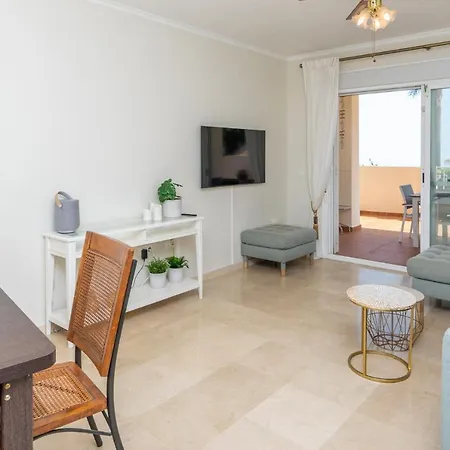Apartment 2br Ground Floor With Terrace - Bellavista Hills